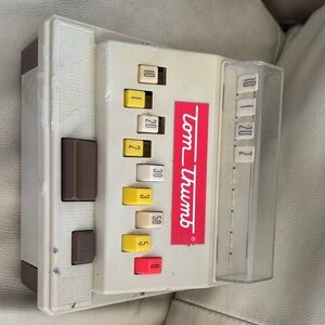 Tom Thumb Vintage Electronic Cash Register — Cream with Yellow & Red Keys 1968